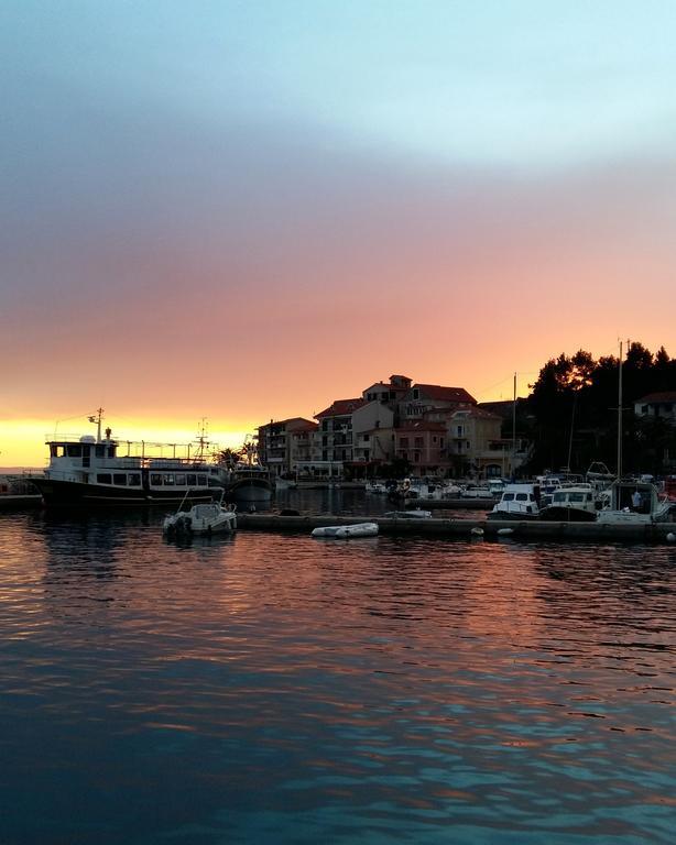 Boutique Waterfront Apartments Podgora Exterior foto